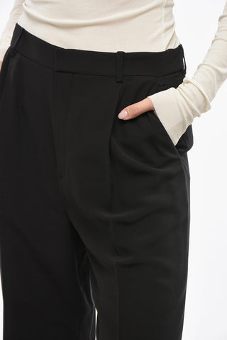 Pantaloni in Seta a Una Pince