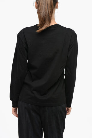 T-Shirt mit Rundhalsausschnitt und langen Ärmeln mit Ton-in-Ton-Logo
