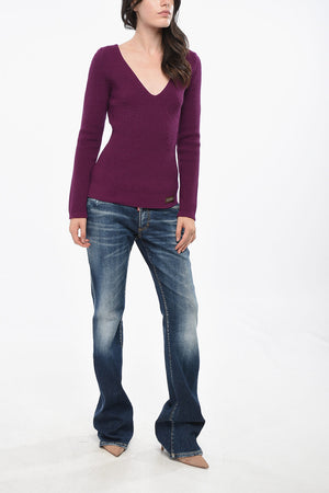 Slim-Fit einfarbiger Pullover mit V-Ausschnitt