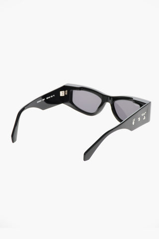 Einfarbige Sonnenbrille ANDY mit Kontrastdetails