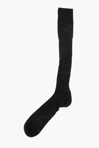 Rippensocken mit Argyle‑Motiv, verziert mit Strass