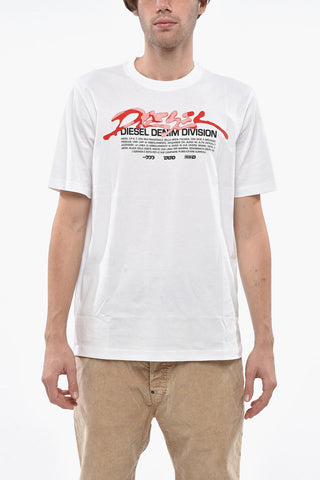 T-Shirt mit Rundhalsausschnitt aus Baumwolle mit erhabenem Druck