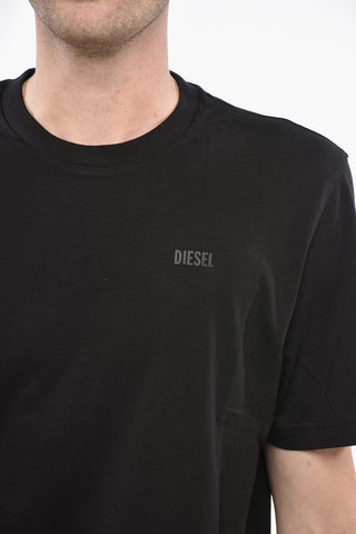 T-Shirt mit Rundhalsausschnitt aus Baumwolle mit geprägtem Logo