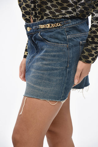 Minigonna in Denim con Fondo Sfrangiato e Dettaglio Chain