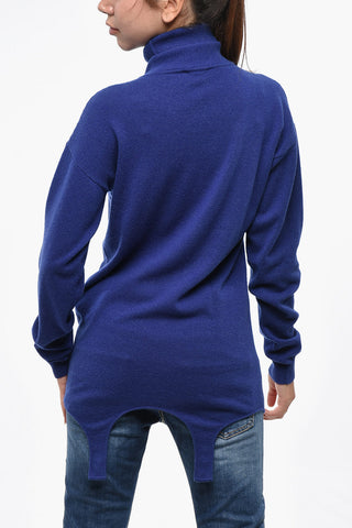 Kaschmir-Rollkragenpullover mit Strumpfhaltern