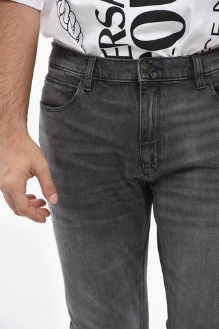 Jeans Extra Slim a Gamba Dritta con Patch Logata 17cm L.30