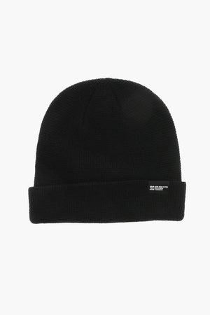 Einfarbiges Woll-Beanie mit kontrastierendem Patch