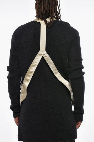 Multi-Taschen-Weste aus technischem Stoff mit asymmetrischem, minimalistischem Design