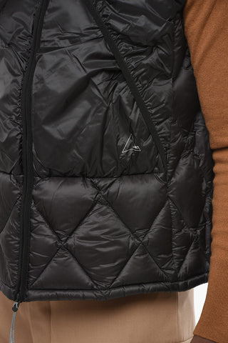 Piumino in Nylon Trapuntato Senza Maniche
