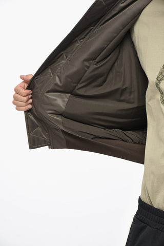 Gepolsterter Bomber mit gesticktem Logo