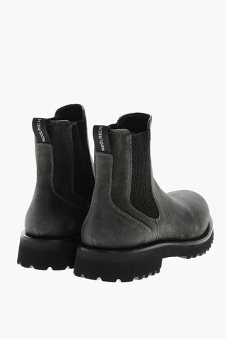Chelsea-Stiefeletten aus Wildleder mit Profilsohle