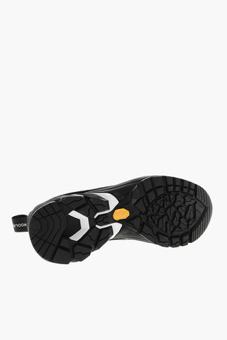 Sneaker TECH RUNNER aus genarbtem Leder mit gedrucktem Logo