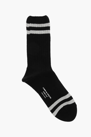 Lange Socken aus Merinowolle mit Stickerei