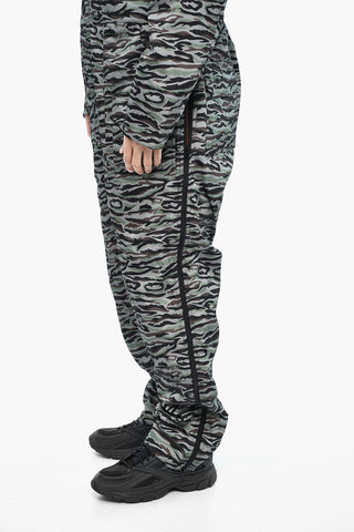 Gepolsterter Overall mit Camouflage-Muster