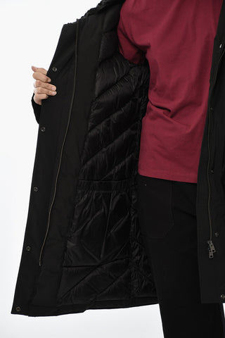 Einfarbige Daunenjacke LUXURY mit verdeckter Knopfleiste