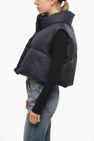 Ärmellose Crop-Daunenjacke RAMON mit verdeckter Knopfleiste