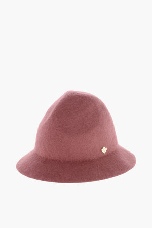 Cloche-Hut aus Filz mit Metalldetail