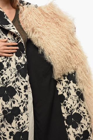 Bestickter Mantel LIZA mit Pelzdetail