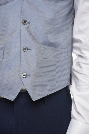 Gilet in Seta a Motivo Geometrico con Martingala sul Retro