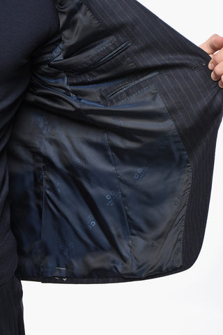 CC COLLECTION Virgin Wool Chalk-Stripe 3-Button Suit with Two Vents and Classic Lapel