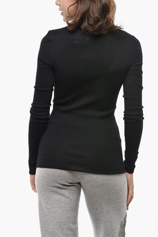 Gerippter Rollkragenpullover aus Wolle
