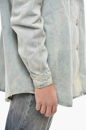 Overshirt aus hellem Denimm mit Brusttasche