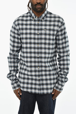 Kariertes Button-Down-Hemd