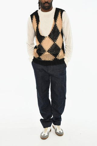 Two-Tone V-Neck Sleeveless Knit