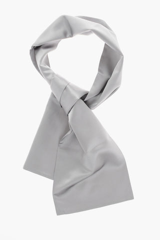 Einfarbiges Foulard aus reiner Seide