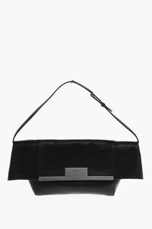 Leder-Schultertasche CLASP mit Metalldetail