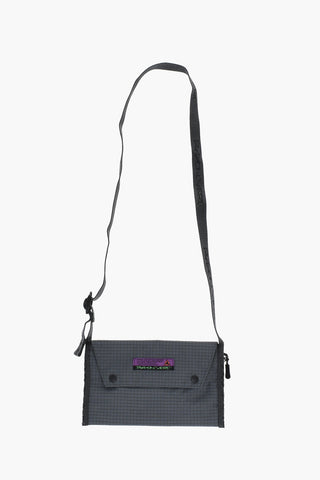 Schultertasche ULTRAGRID aus Nylon mit Druckknöpfen