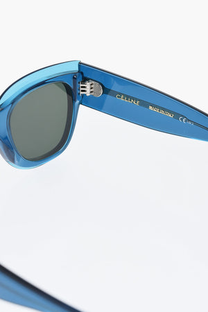 Einfarbige Sonnenbrille mit halbtransparenter Fassung