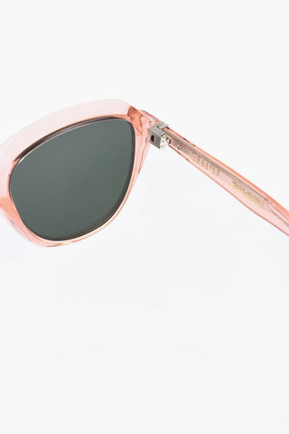 Einfarbige Sonnenbrille mit transparentem Gestell