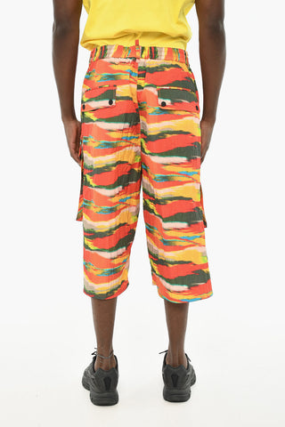 Mehrfarbige Shorts mit Logoknopf