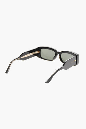 Occhiali da Sole con Montatura Rettangolare dal Design Statement