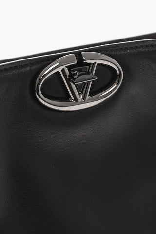 가죽 크로스바디백 THE BOLD 로고 디테일