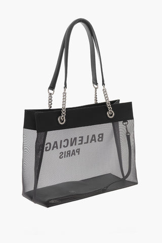 Halbdurchsichtige Tote mit Lederdetails