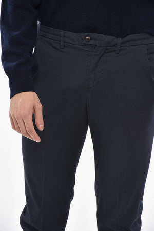 Pantaloni Chino in Cotone Twill con Passanti