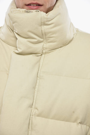 Piumino a Collo Alto con Chiusura a Scomparsa