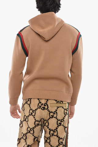 Wollpullover mit Kapuze