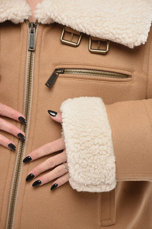 Giubbotto in Eco-Shearling con Zip Frontale