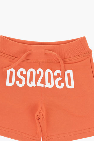 Shorts in Tinta Unita con Logo a Contrasto