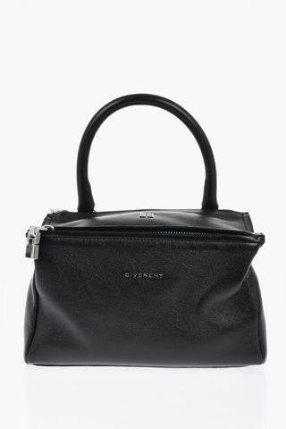 Tasche PANDORA aus gehämmertem Leder mit Logo in Silberoptik