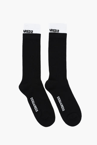 대비 디테일이 있는 긴 골지 양말