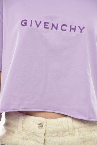 Cropped-Fit-T-Shirt mit geflocktem Logo und offenem Saum