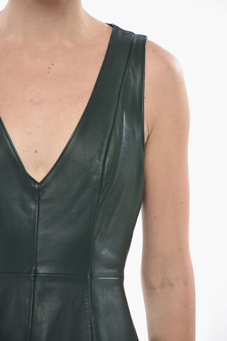 가죽 플레어 미니 드레스 V넥