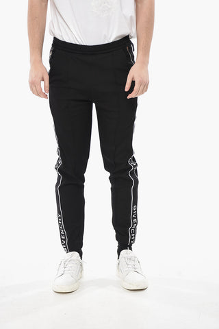 Jogginghose aus Stretchstoff mit seitlichen Logostreifen