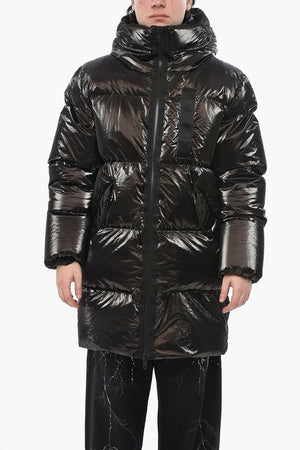 Daunenjacke aus beschichtetem Nylon mit Frontreißverschluss