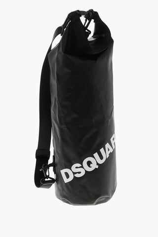 Rucksack aus veganem Leder mit kontrastierendem Logo