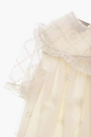 Besticktes Nylonkleid